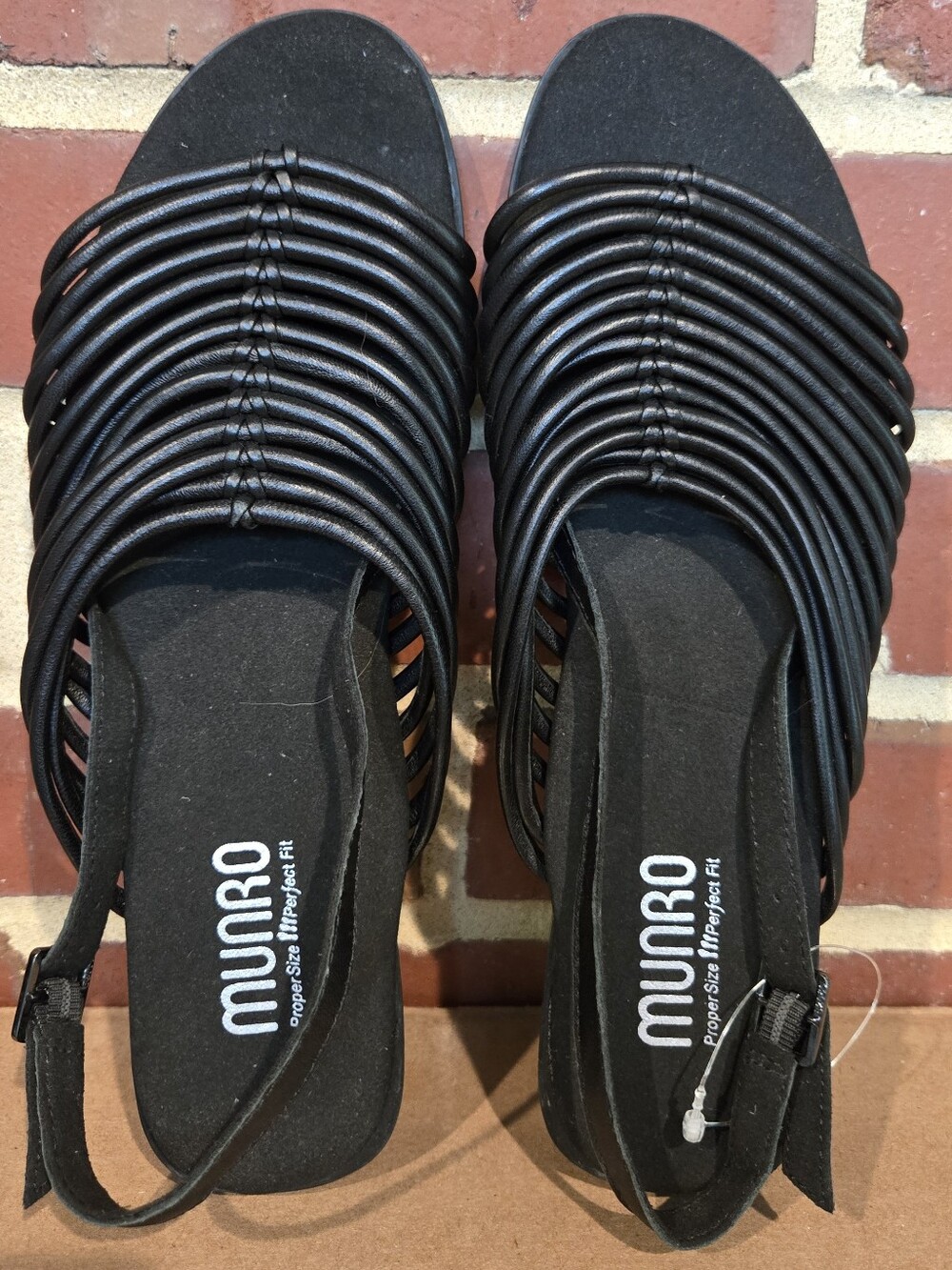 Munro Celia Black Strappy Slingback Sandals Women’s Size 8M‎ Comfort  Heels
